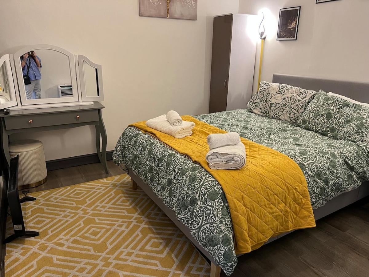 City 1 Bed Apt Sleeps 3 Διαμέρισμα Τσέστερ Εξωτερικό φωτογραφία